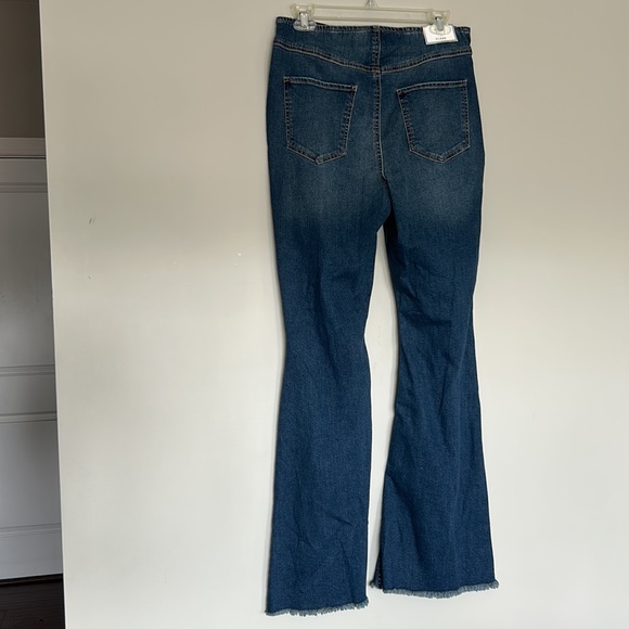 High rise flare jeans - Picture 6 of 7